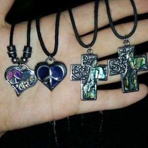 🌌 BEAUTIFUL NECKLACES all for $8🌌